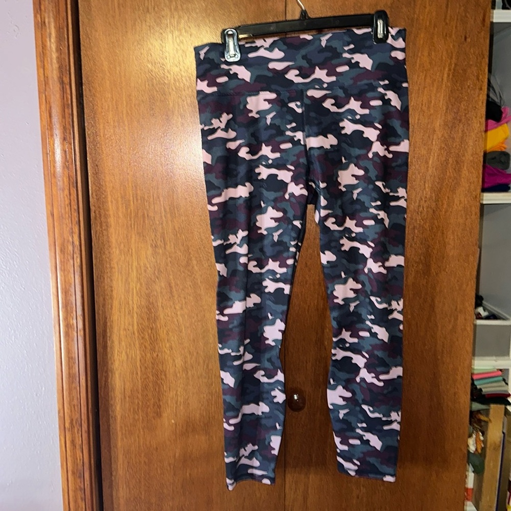 Camo Fabletics leggings